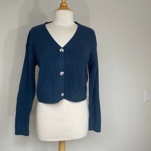 Amazon Women's Blue Acrylic Ribbed Boxy Button Cardigan Size Small Cottagecore